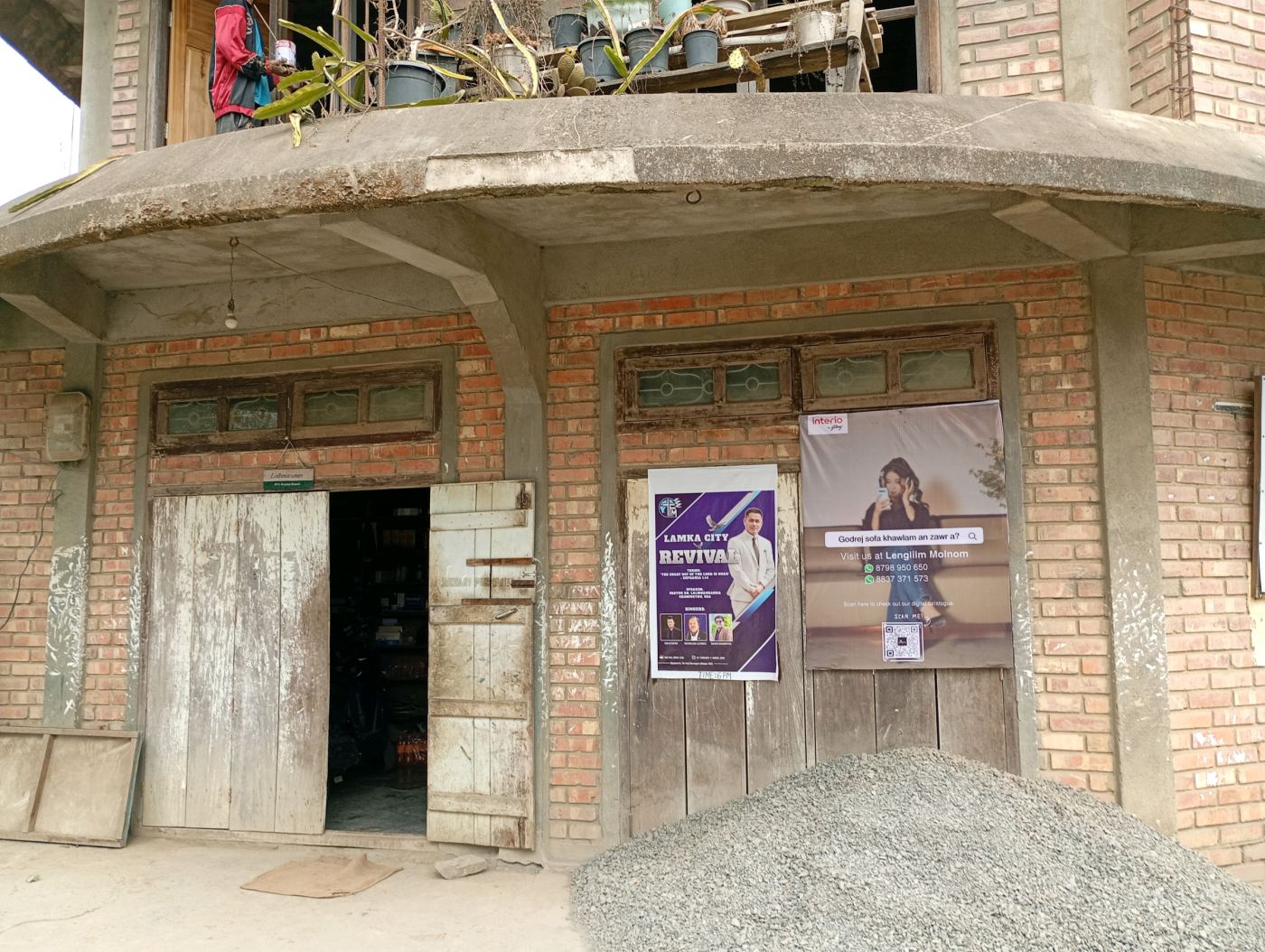 Godrej Interio (Local Dialect), Rengkai, Bible Hill